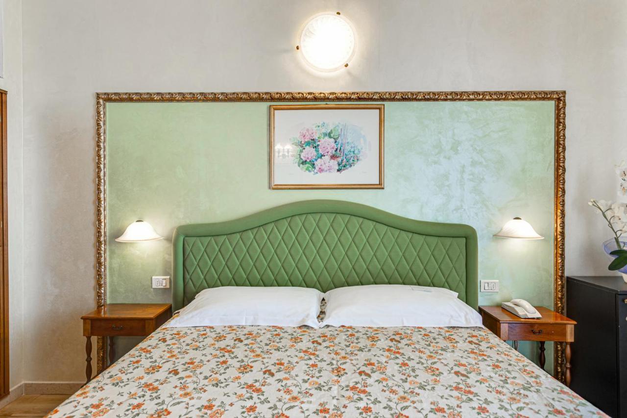 Internazionale Hotel 4*